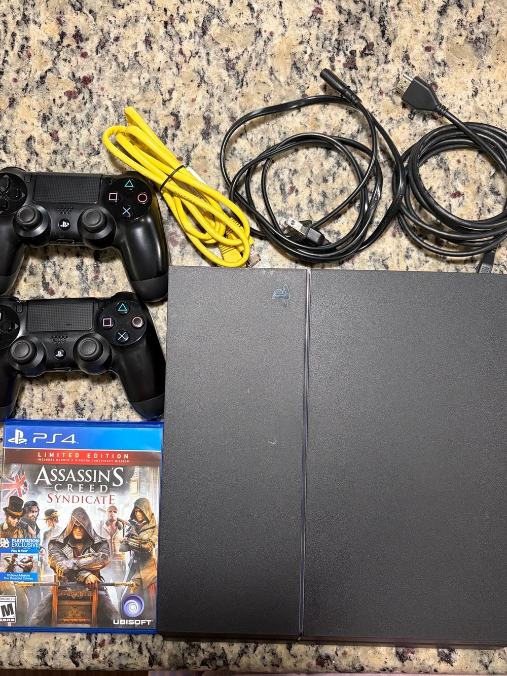Sony PS4 Console Bundle + 2 Controllers, Cables & 4 PS4 games
